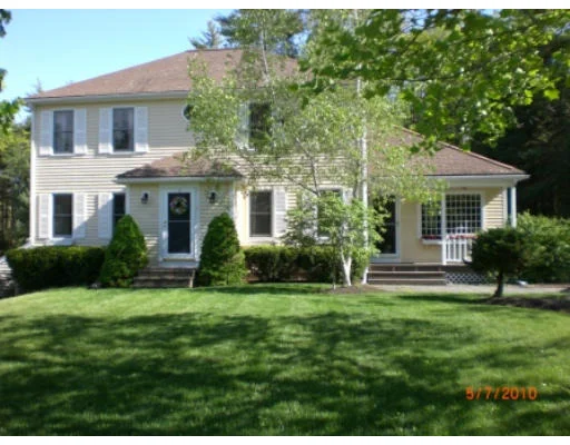 Unit for sale at 7 Russell Holmes Way, Carver, MA 02330