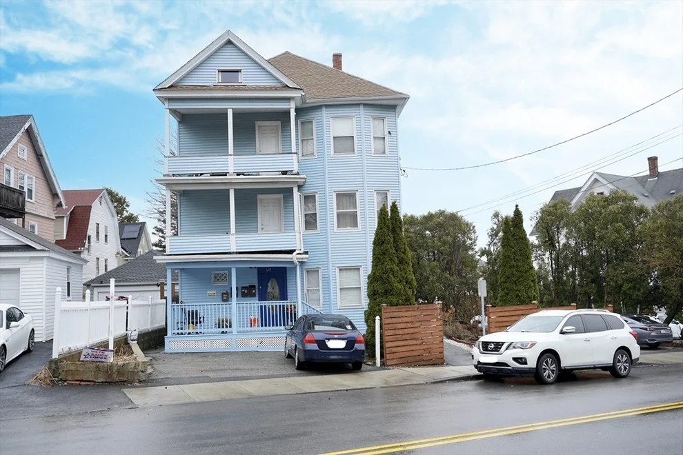 Unit for sale at 109 Ferry St, Lawrence, MA 01841