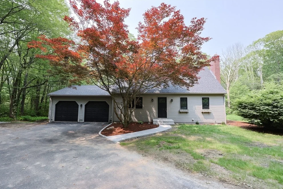 Unit for sale at 657 Aldrich St, Uxbridge, MA 01569