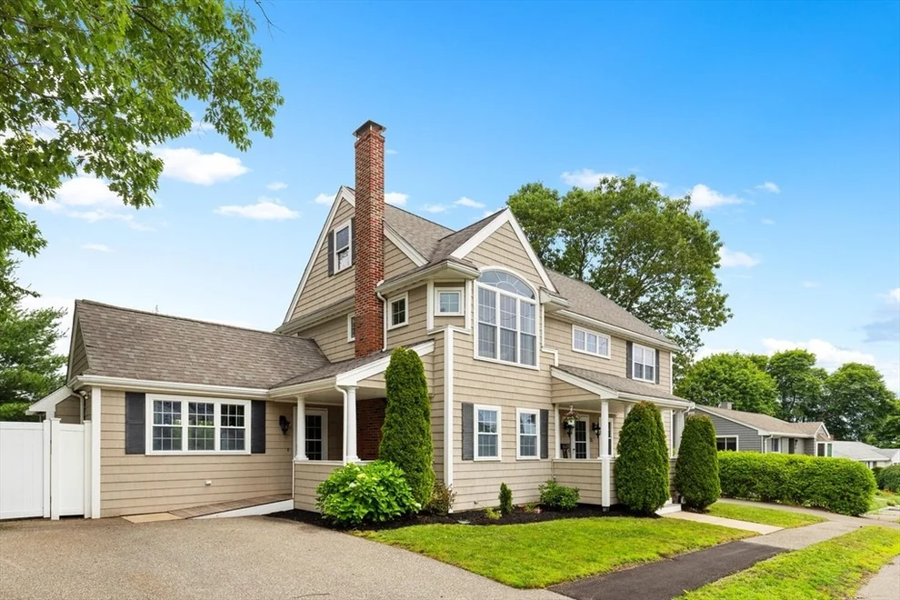 Unit for sale at 35 Ripley Rd, Medford, MA 02155