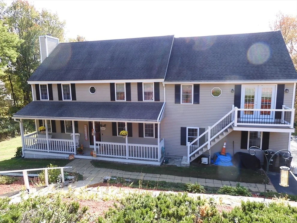 Unit for sale at 10 Peppercorn Lane, Haverhill, MA 01830