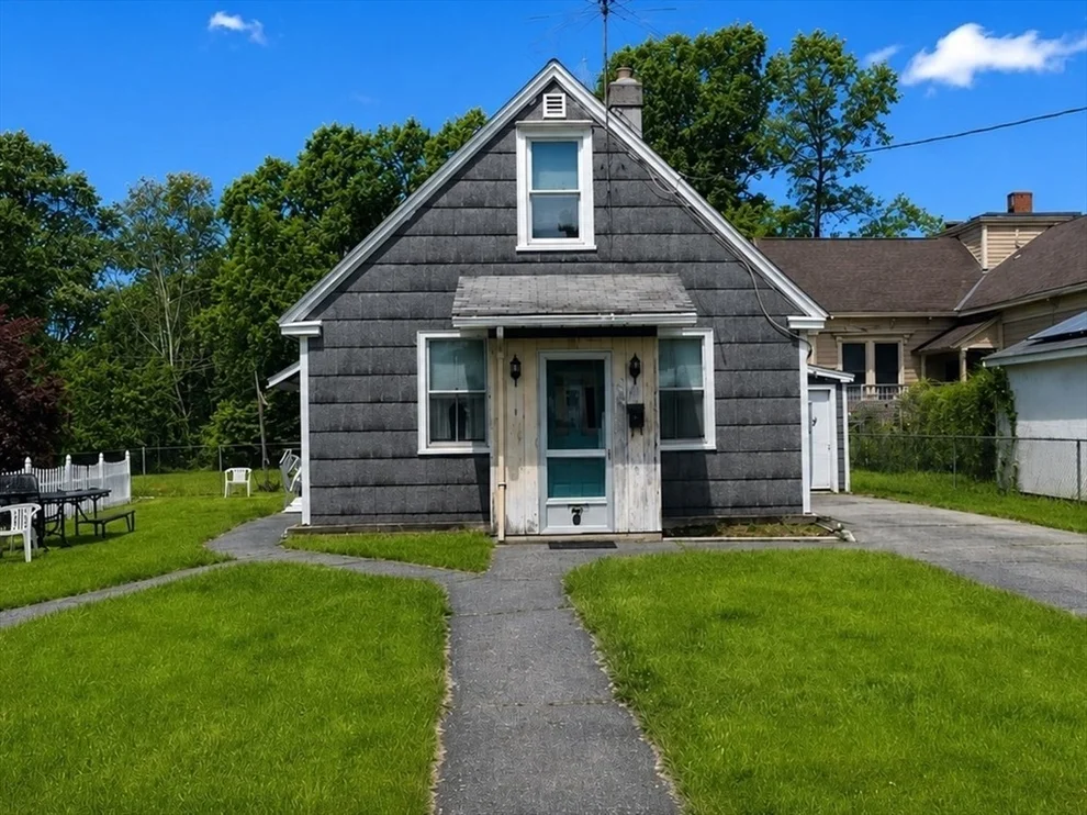 Unit for sale at 8 River Ave, Grafton, MA 01560