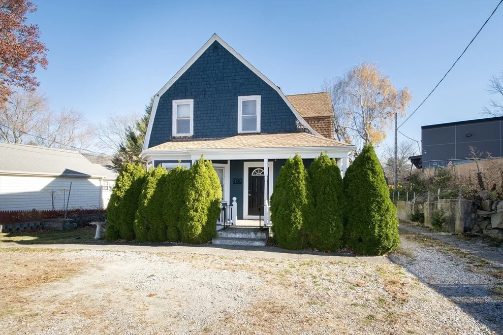 Unit for sale at 972 Liberty St, Braintree, MA 02184