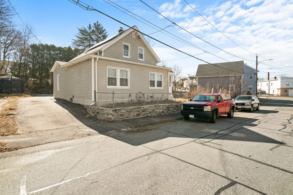 Unit for sale at 6 Goddard St, Webster, MA 01570