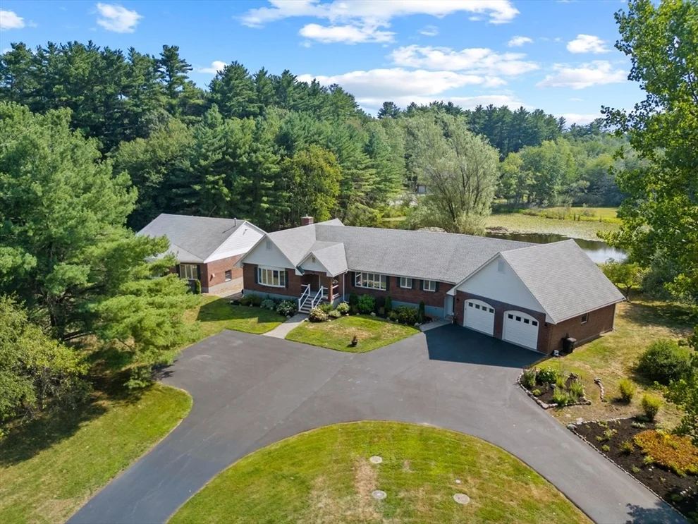 Unit for sale at 4 Wildmeadow Rd, Boxford, MA 01921