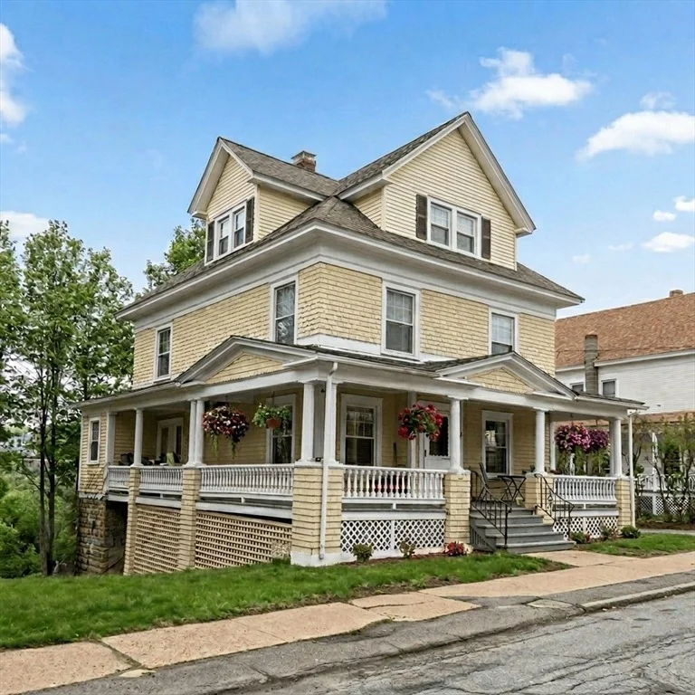 Unit for sale at 83 Chestnut Street, Gardner, MA 01440