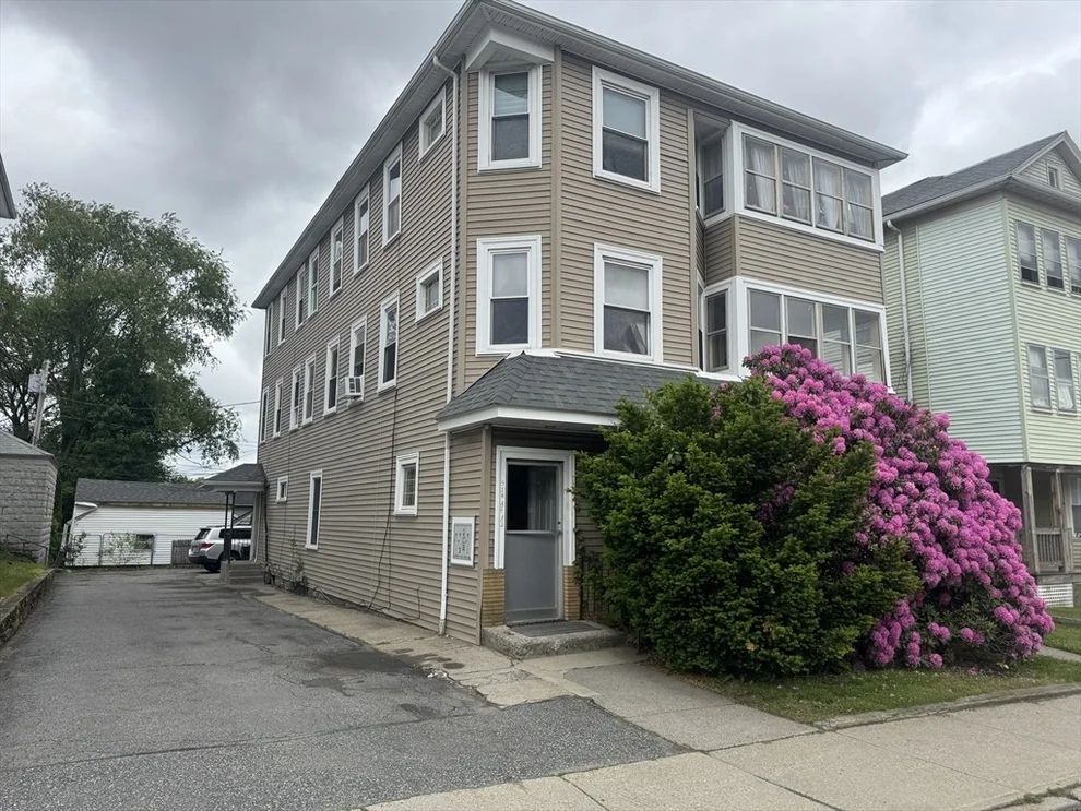Unit for sale at 518 Grafton St, Worcester, MA 01604