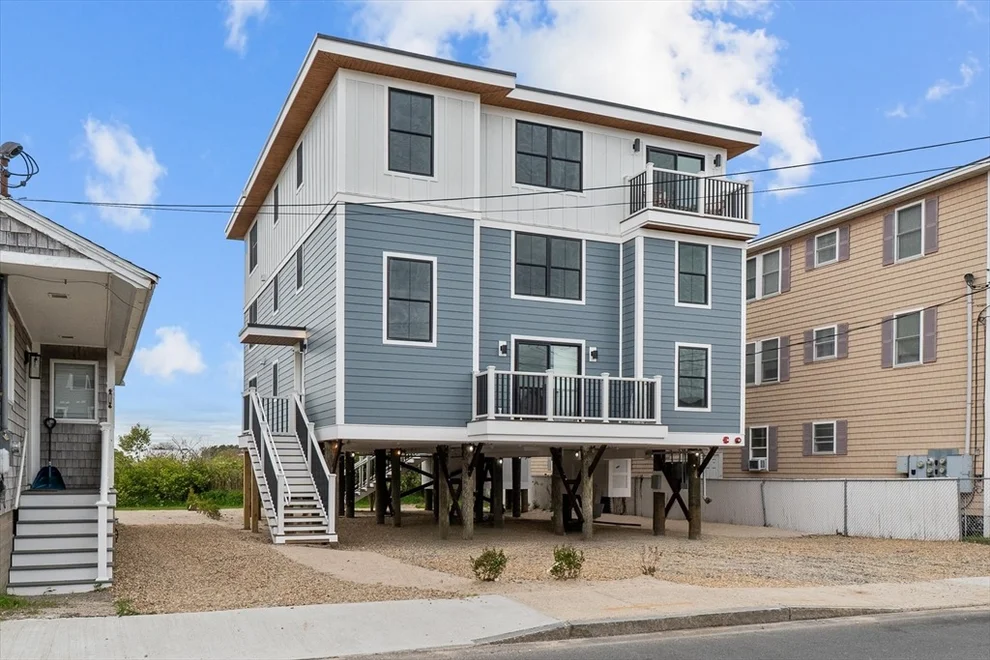 Unit for sale at 30 Cable Ave, Salisbury, MA 01952
