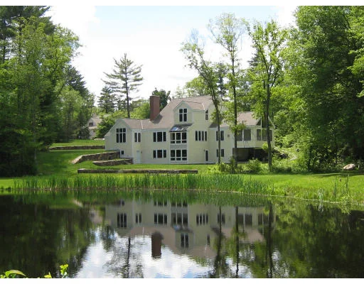 Unit for sale at 11 Turtleback Road, Essex, MA 01929