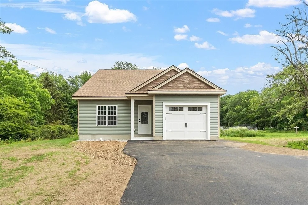 Unit for sale at 572 Pleasant St, Athol, MA 01331