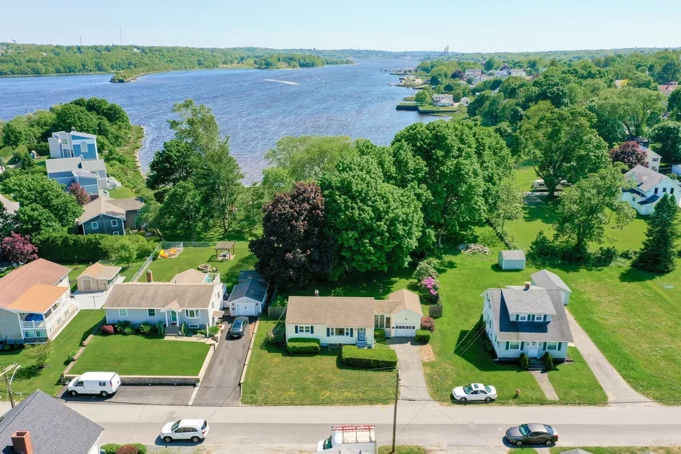Unit for sale at 113 Old Colony Avenue, Somerset, MA 02726