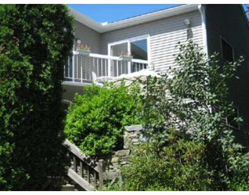 Unit for sale at 11 Queensberry Dr, Salem, MA 01970