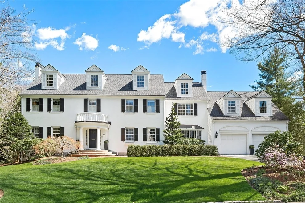 Unit for sale at 65 Woodcliff Rd, Wellesley, MA 02481