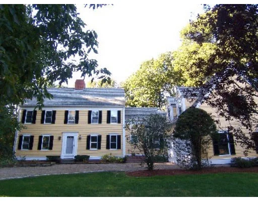 Unit for sale at 4 Little Pond Rd, Merrimac, MA 01860