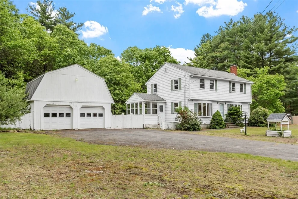 Unit for sale at 70 Ronald Dr, Tewksbury, MA 01876
