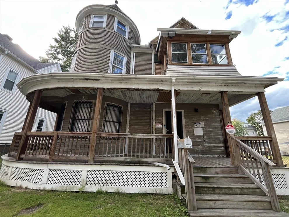 Unit for sale at 309 Walnut St, Holyoke, MA 01040