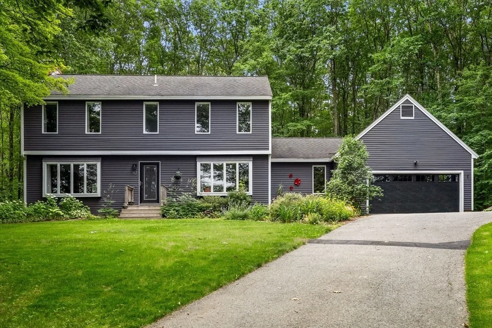 Unit for sale at 92 Townsend Street, Pepperell, MA 01463