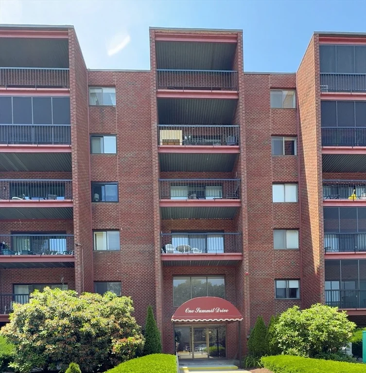 Unit for sale at 1 Summit Dr., Reading, MA 01867