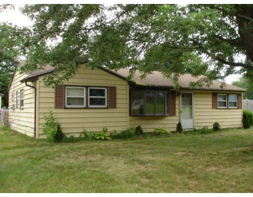 Unit for sale at 79 Treetop Ave, Springfield, MA 01118