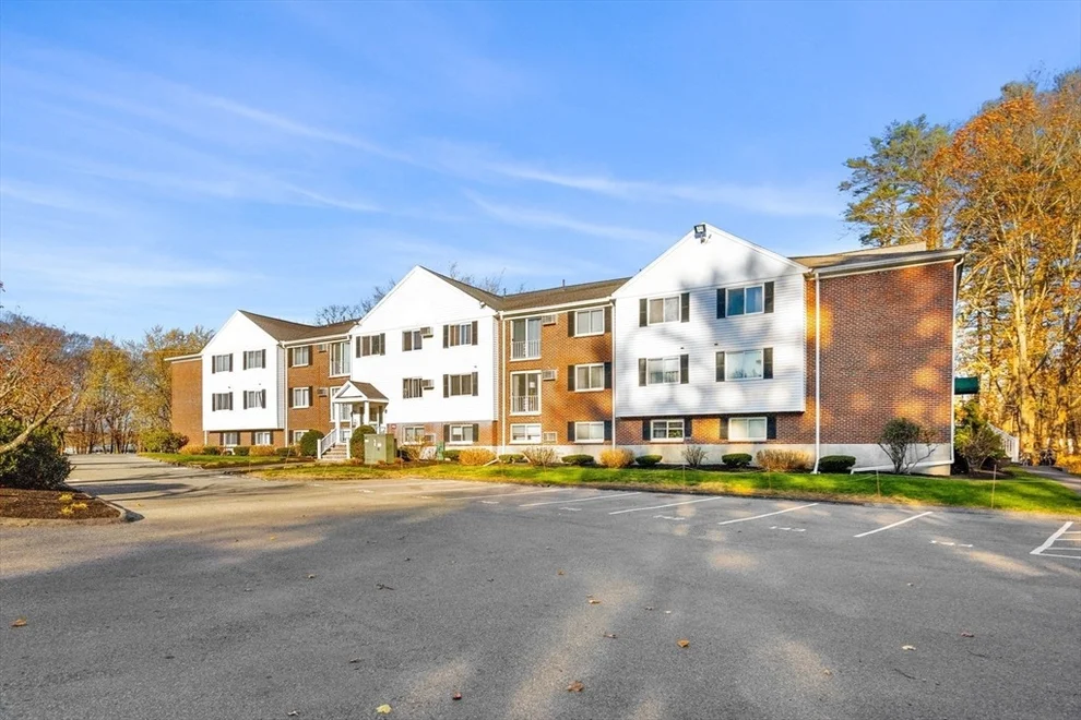Unit for sale at 25 Clarks Rd, Amesbury, MA 01913