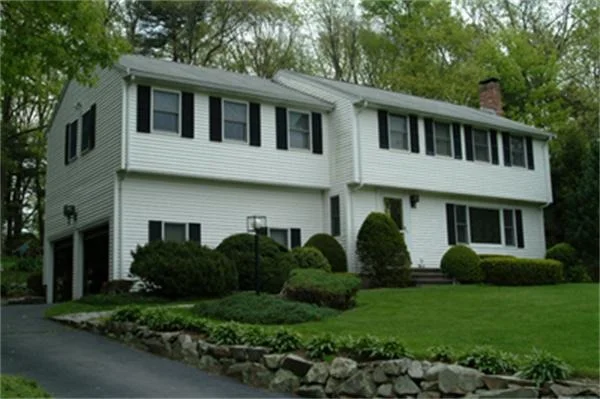 Unit for sale at 6 Kristen Ln, Canton, MA 02021
