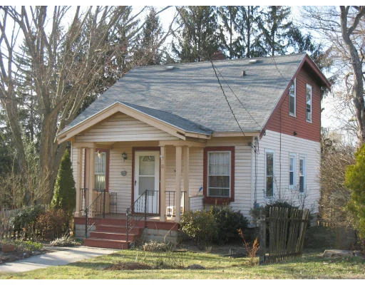 Unit for sale at 10 Shaw, East Longmeadow, MA 01028