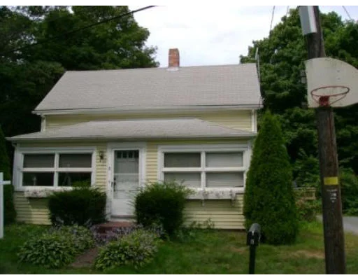 Unit for sale at 8 Westwood Road, Plymouth, MA 02360
