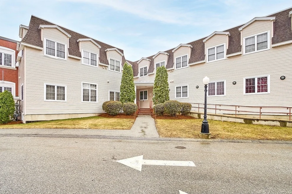 Unit for sale at 46 Ashford, Methuen, MA 01844