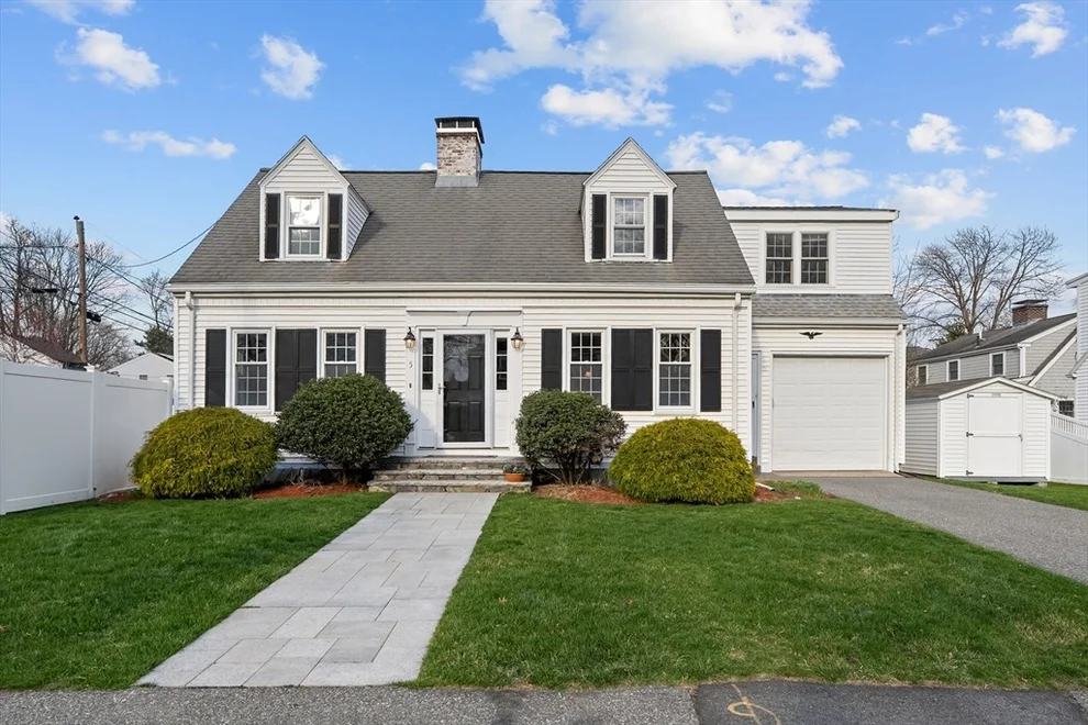 Unit for sale at 5 Putnam Rd, Arlington, MA 02474
