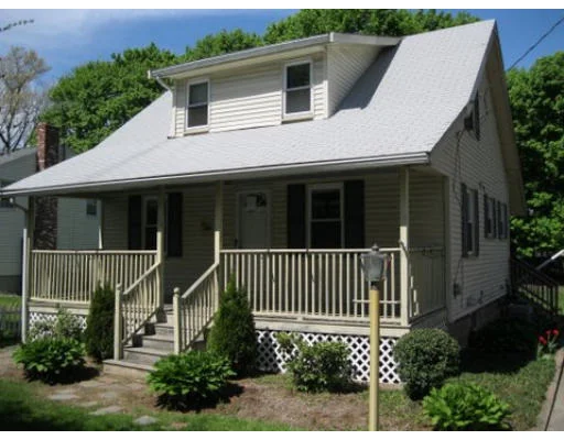 Unit for sale at 8 Felch Rd, Natick, MA 01760