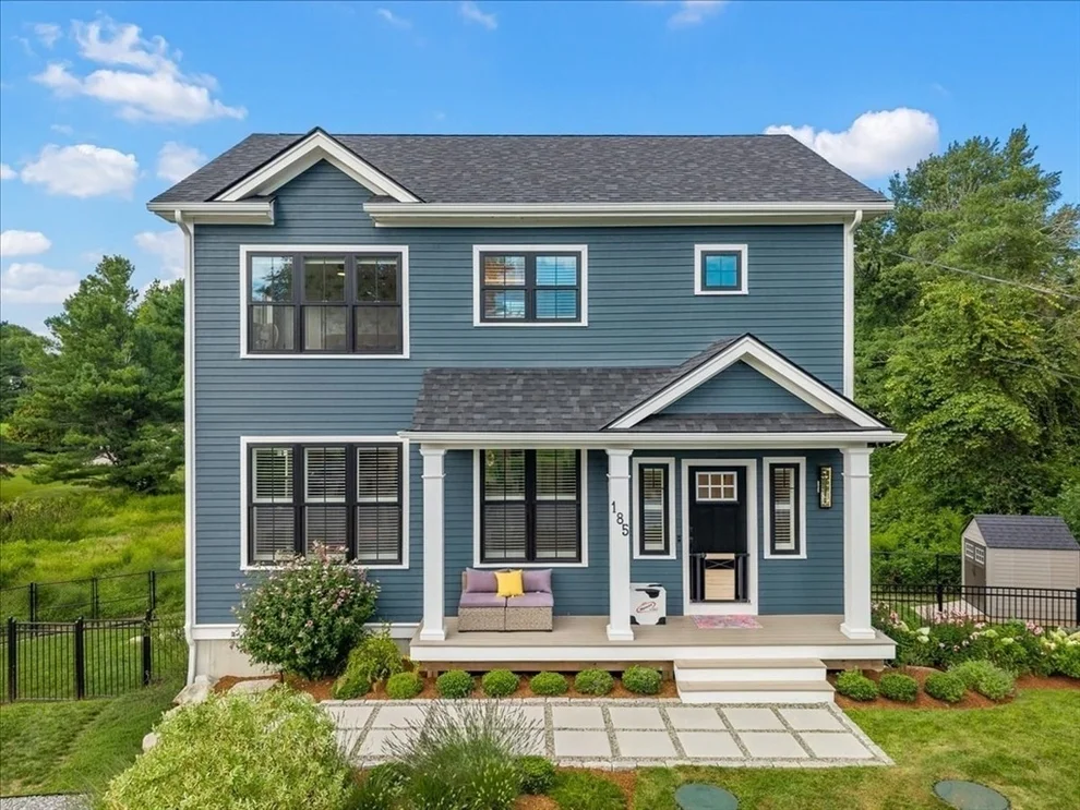Unit for sale at 185 Locust St, Swansea, MA 02777