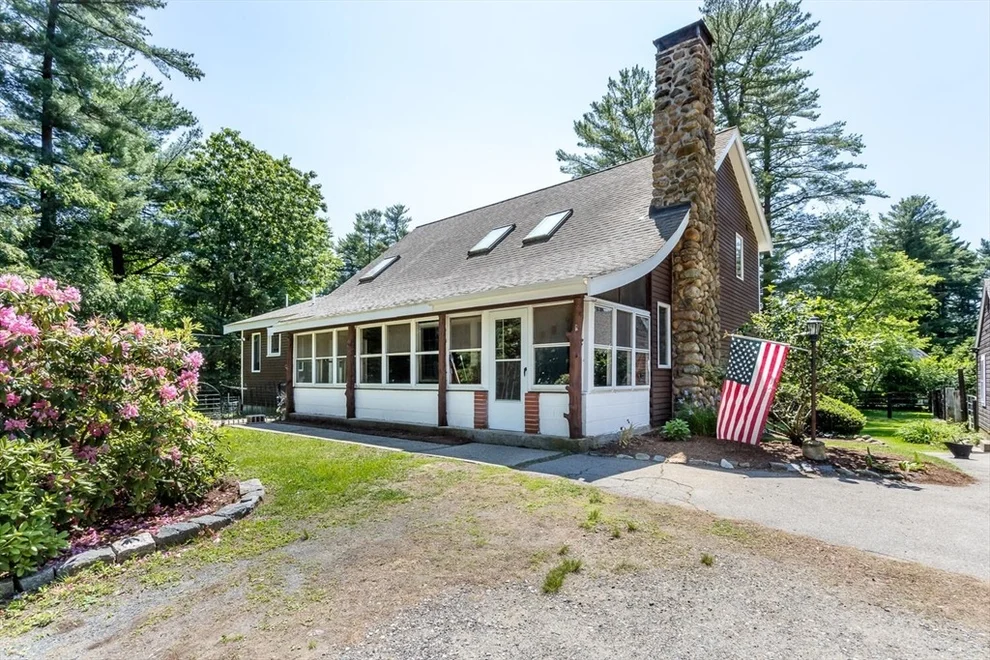 Unit for sale at 836 Plain St, Stoughton, MA 02072