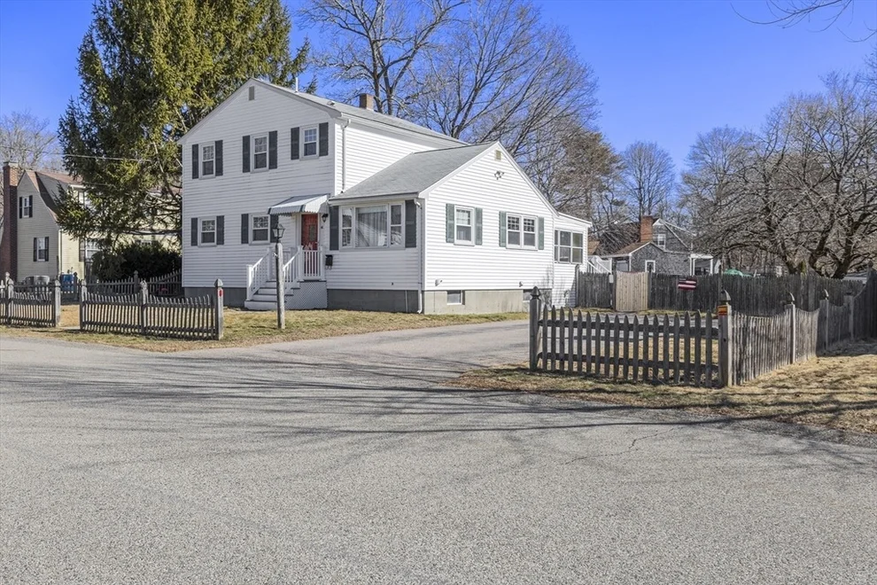 Unit for sale at 60 Durbeck Rd, Rockland, MA 02370