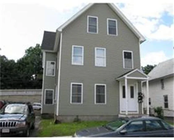 Unit for sale at 162 Canterbury St, Worcester, MA 01603