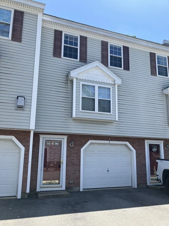 Unit for sale at 999 Middlesex St, Lowell, MA 01851