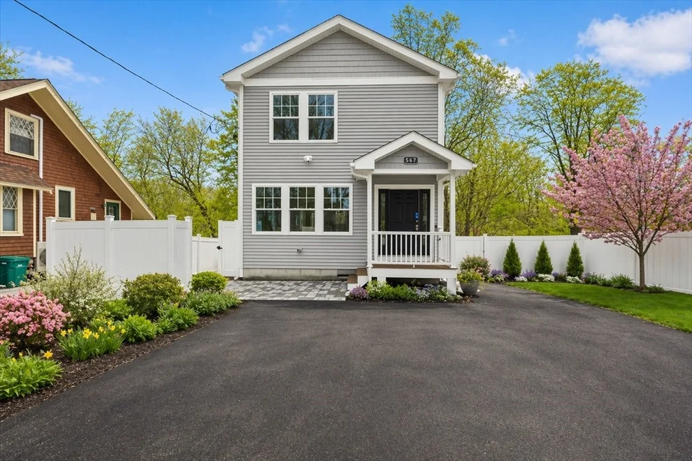 Unit for sale at 567 Park St, Attleboro, MA 02703
