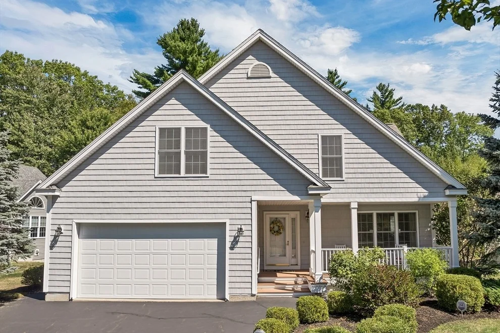Unit for sale at 7 Woodside Dr, Stratham, NH 03885