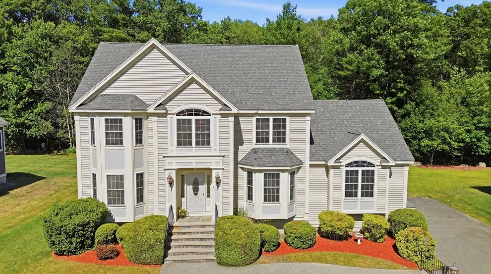 Unit for sale at 21 Prospect Hill Dr, Tewksbury, MA 01876
