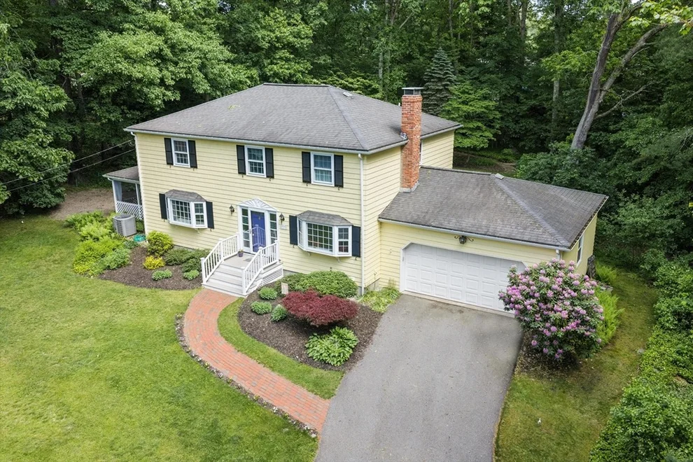 Unit for sale at 5 Myrtle Dr, Acton, MA 01720