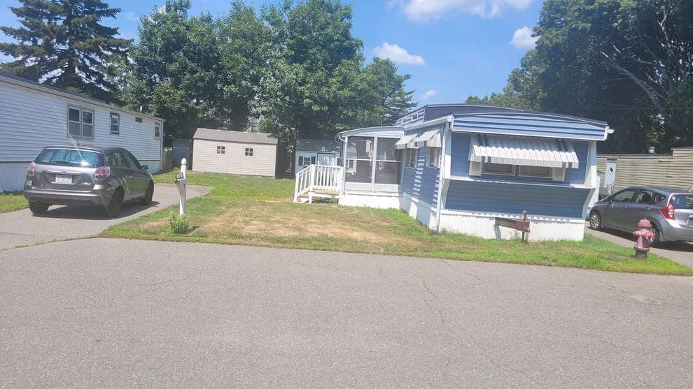 Unit for sale at 261 Newbury, Peabody, MA 01960