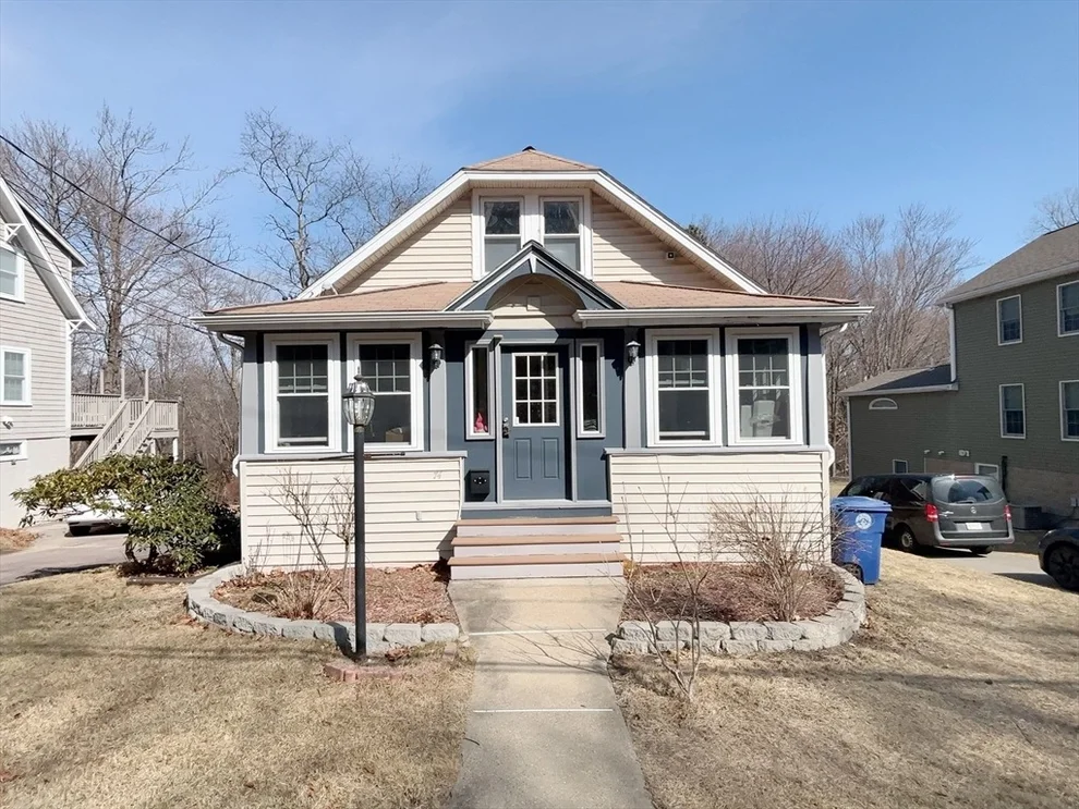 Unit for sale at 74 Stetson St, Braintree, MA 02184