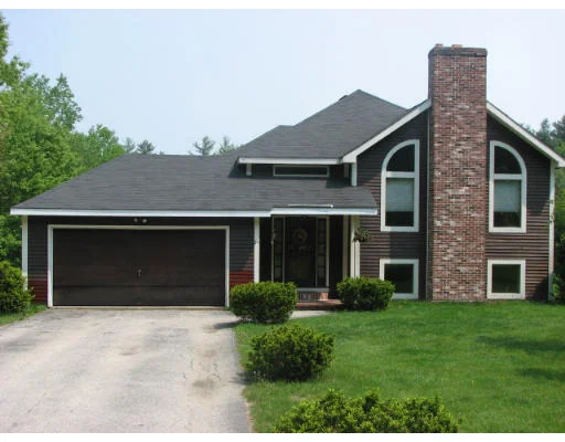 Unit for sale at 24 Chase Rd, Londonderry, NH 03053