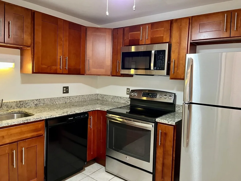 Unit for sale at 111 Warren Ave, Quincy, MA 02170