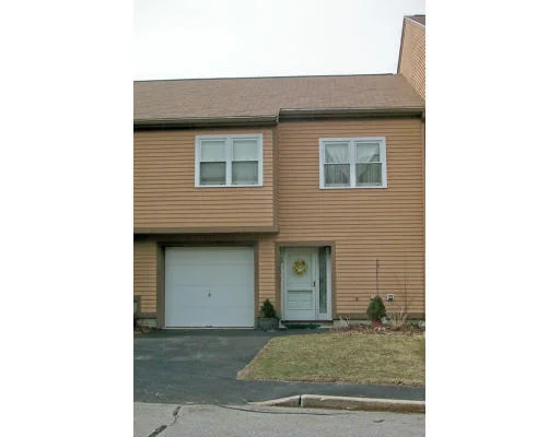 Unit for sale at 4 Russell Dr, Salem, MA 01970