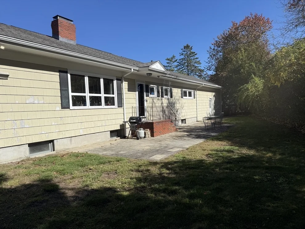 Unit for sale at 24 Wayne Memorial Dr, Dartmouth, MA 02747