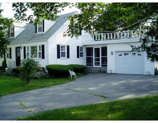 Unit for sale at 5 Lynn Ave, Plainville, MA 02762