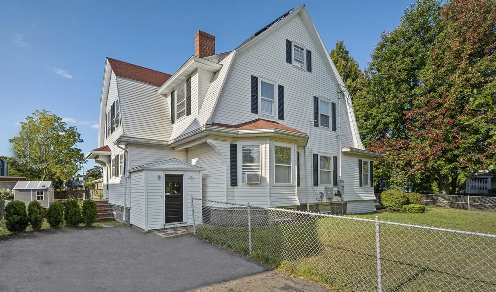 Unit for sale at 91 Elm St, Quincy, MA 02169