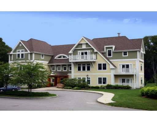 Unit for sale at 6 Green Way, Wayland, MA 01778