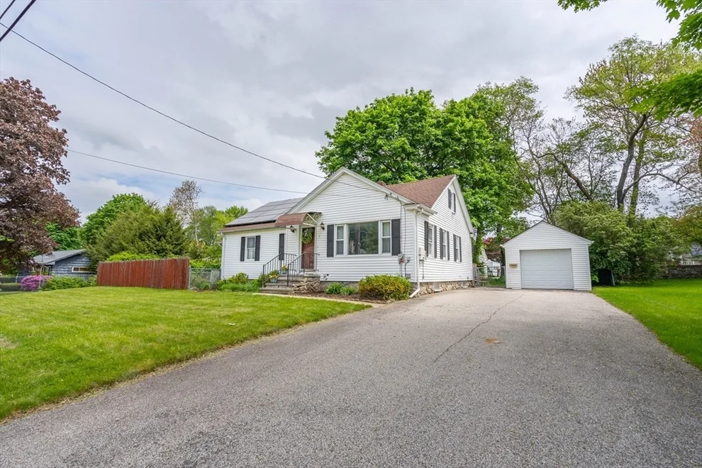 Unit for sale at 7 Prospect Ave, Dudley, MA 01571