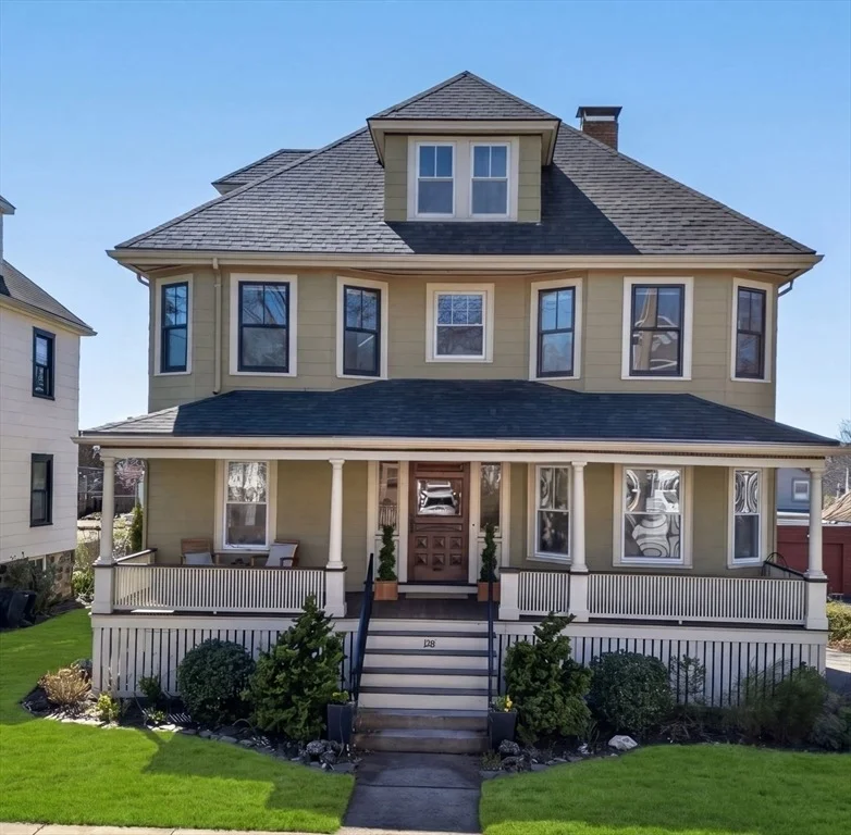 Unit for sale at 128 Rowe St, Melrose, MA 02176